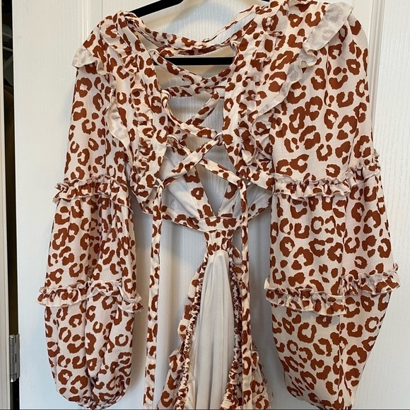 NEW Leopard Print Cut Out Statement Sleeves Ruffles Mini Dress Size Small - Picture 4 of 11